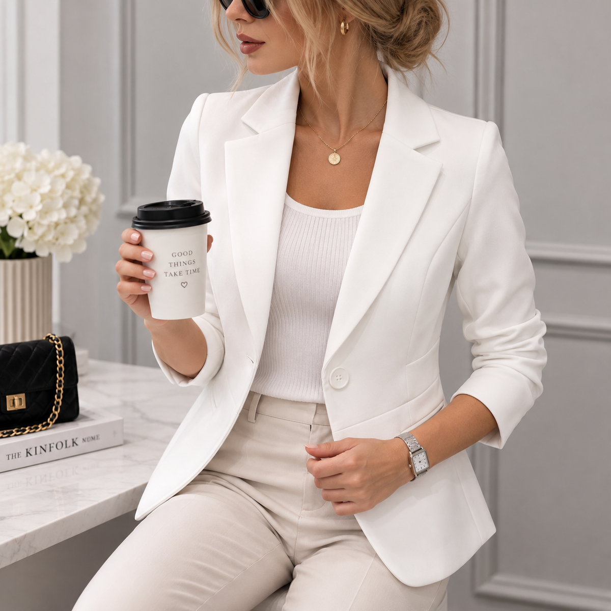Weißer Damen-Blazer mit Einknopfverschluss