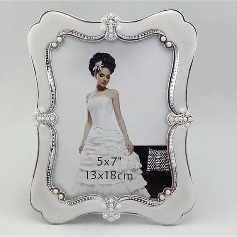 Eleganter Bilderrahmen im europäischen Stil – dekorative Tischrahmen für stilvolle Wohnräume