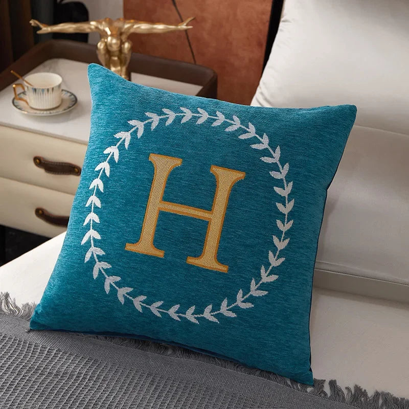 Luxus Kissenbezug 45×45 cm aus Chenille – Gestickte Königskrone | Dekokissen für Sofa & Wohnzimmer