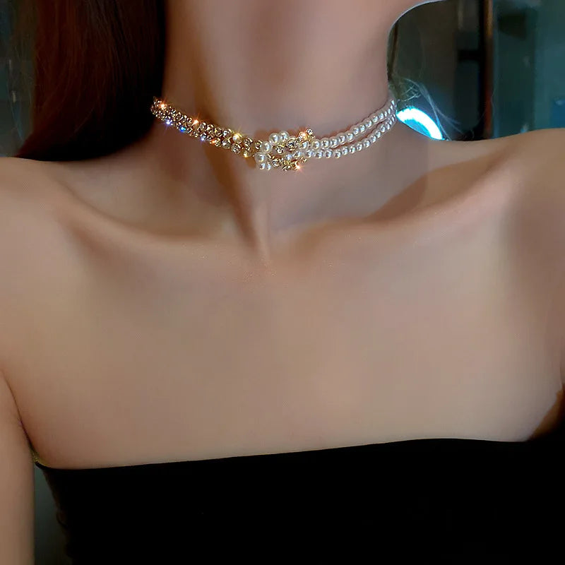 Elegante Glanz-Halskette für Damen – Feiner Choker mit funkelnden Steinen