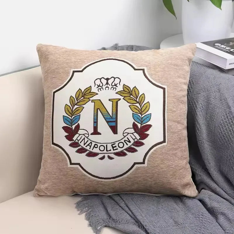 Luxus Kissenbezug 45×45 cm aus Chenille – Gestickte Königskrone | Dekokissen für Sofa & Wohnzimmer