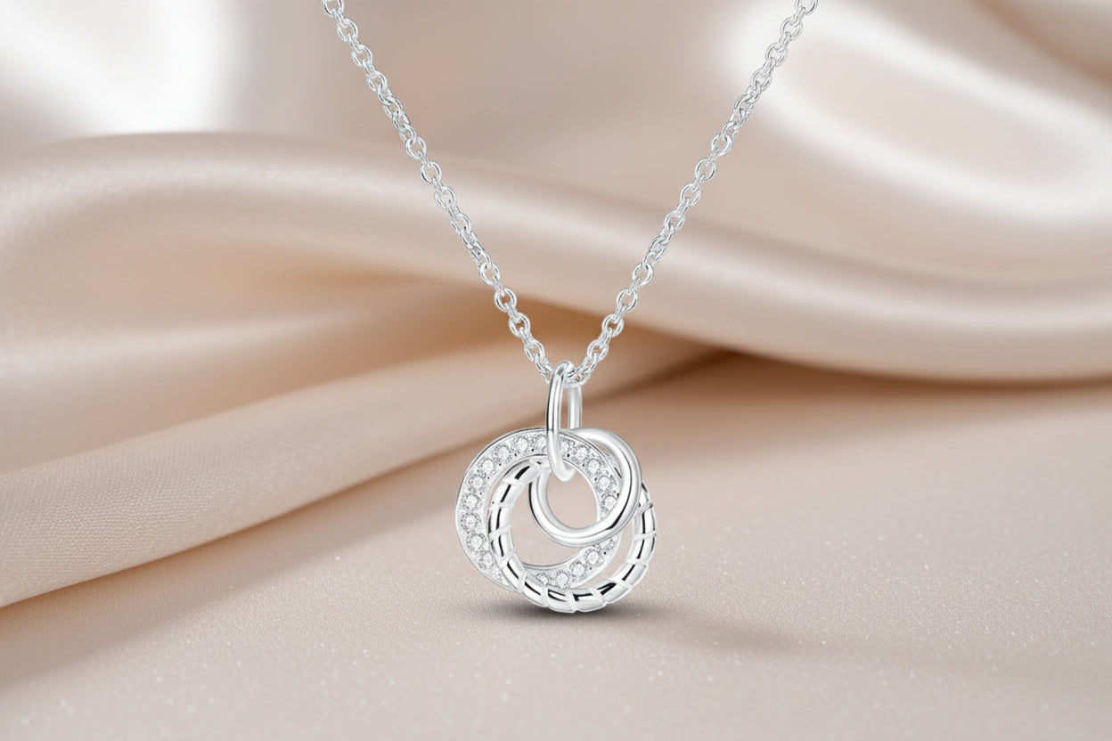 Elegante Damenkette aus Silber 925 – Dreifach Ring Design | Zeitloser Schmuck für jeden Anlass