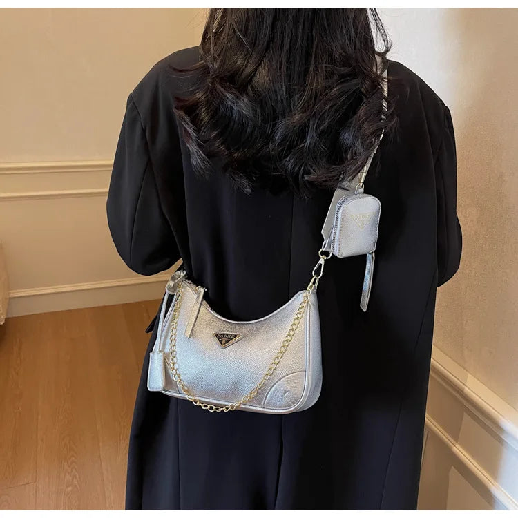 Designer Umhängetasche im Vintage-Stil mit Kettenriemen – Elegante Damen-Handtasche