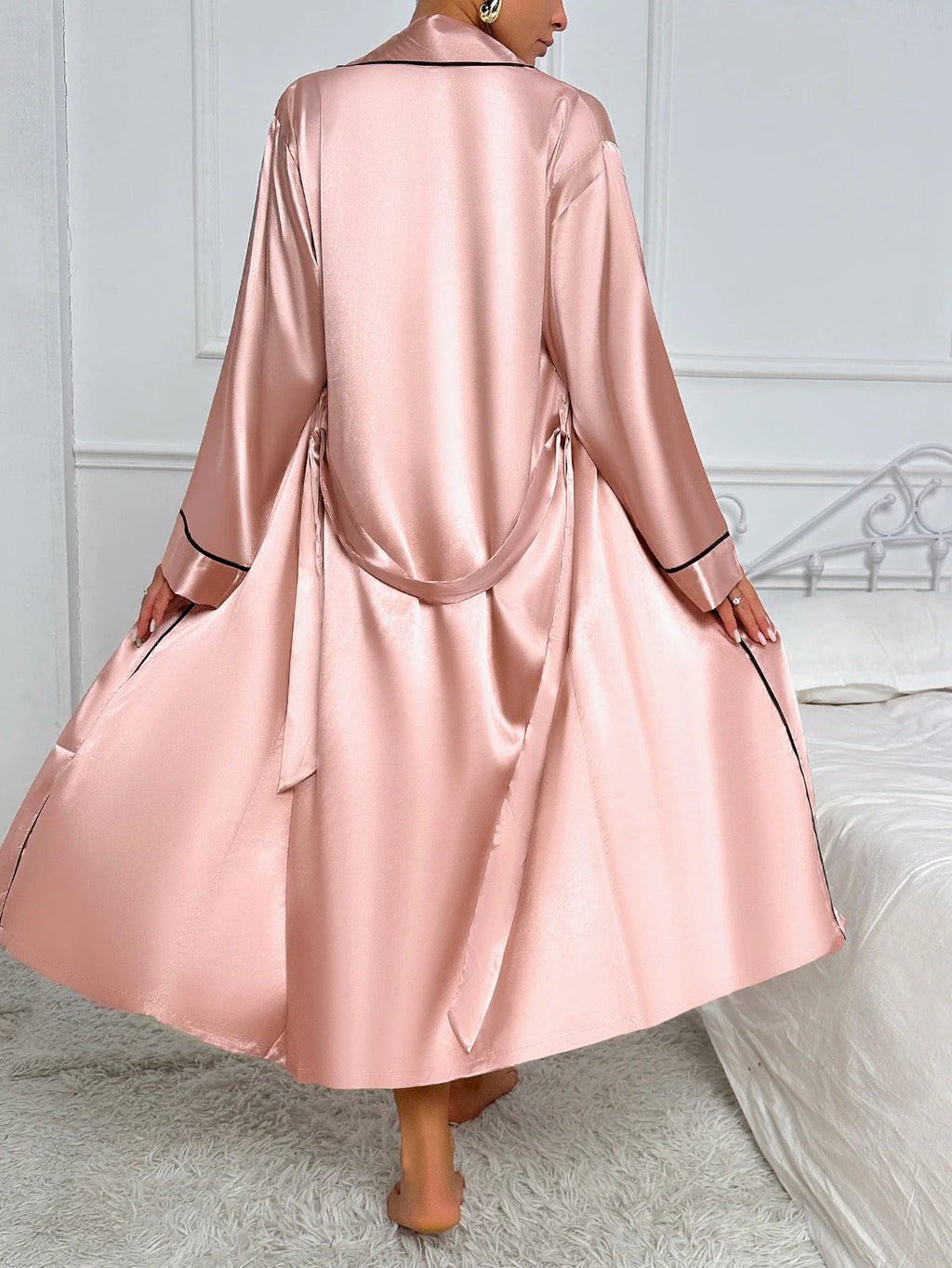 Elegantes Satin Morgenmantel-Set – Feminin & Stilvoll