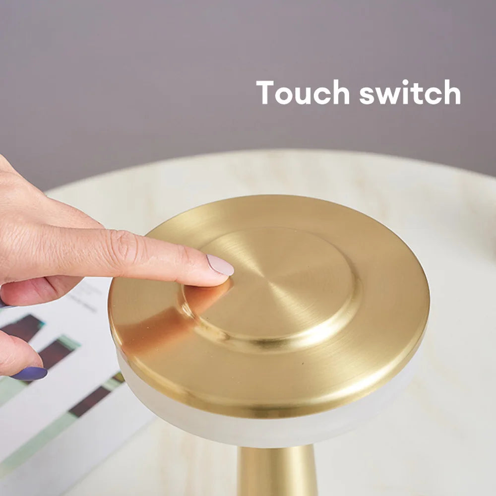 Retro LED Tischlampe – Wiederaufladbar, Dimmbare Ambient-Lampe für Wohnzimmer, Schlafzimmer & Bars