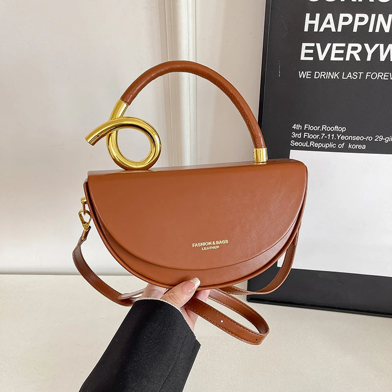 Elegante Damen Umhängetasche – Zeitlose Crossbody-Tasche mit Golddetails, kompakt & stilvoll