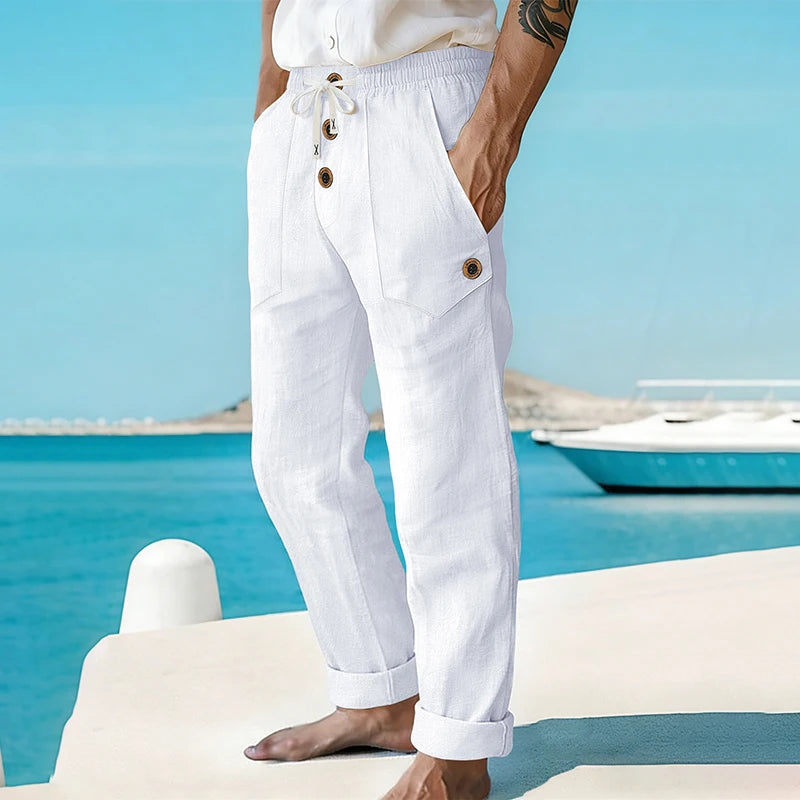 Herren-Freizeithose mit Kordelzug in Weiß, Detailansicht von Bund und Knöpfen