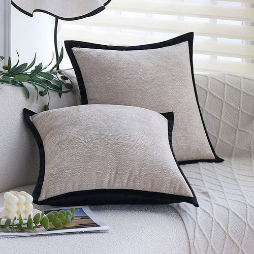 Chenille-Kissenbezug 45 × 45 cm in Beige – Produktansicht