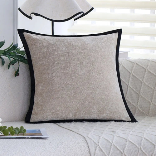 Chenille-Kissenbezug 45 × 45 cm in Beige – Produktansicht